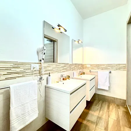 Lejlighed La Residenza - Tailored Modern Apartment In The Heart Of Nardo - Marea Stays Collection